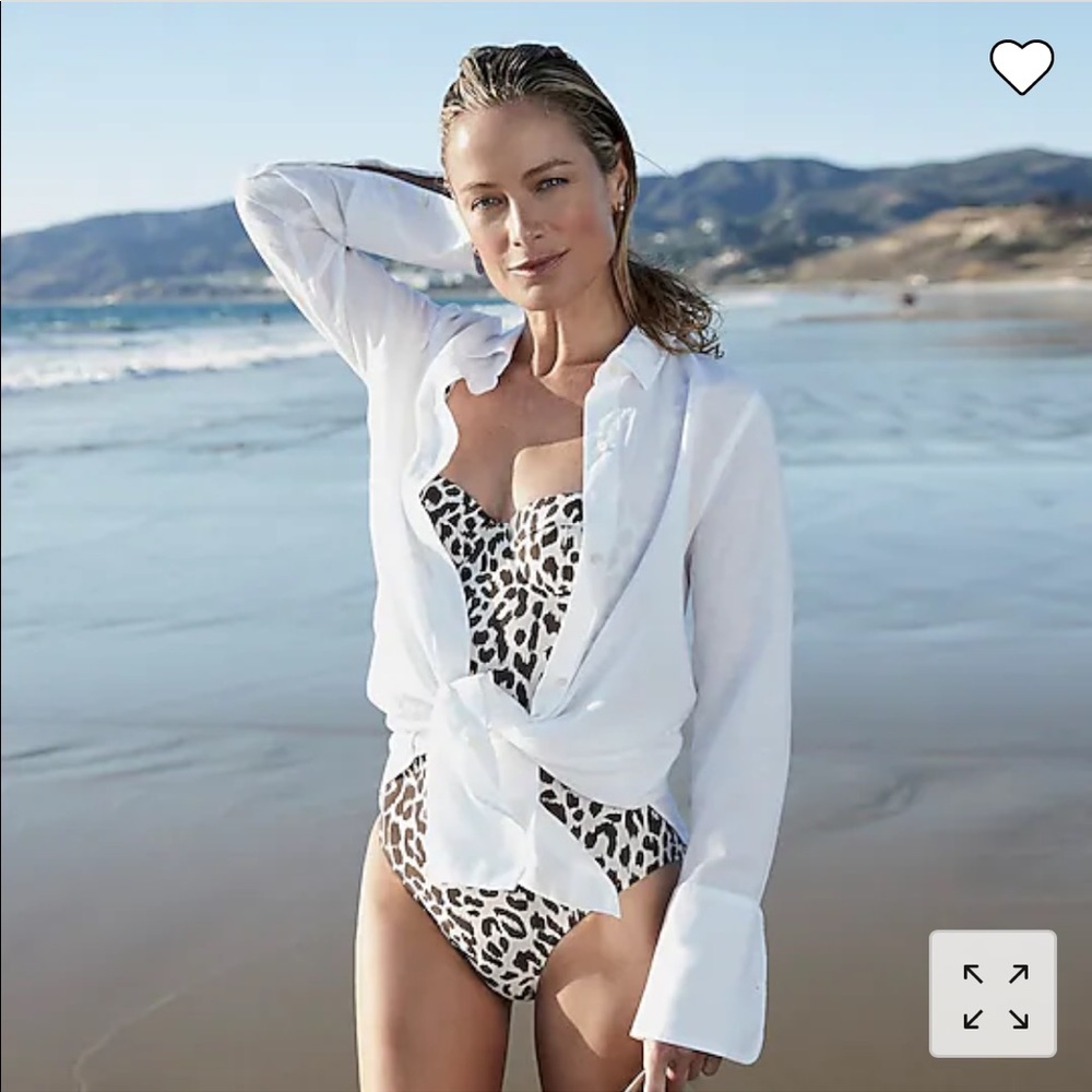 NWT Women’s White Linen Beach Cover-Up